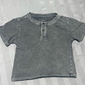 Little Bipsy Short-Sleeve Henley Tee in Washed Gray